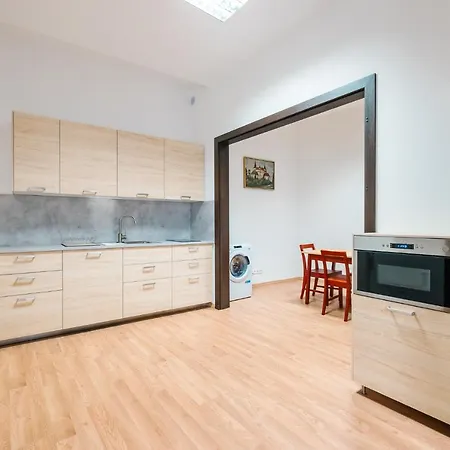 Michalska 1 Апартаменты *